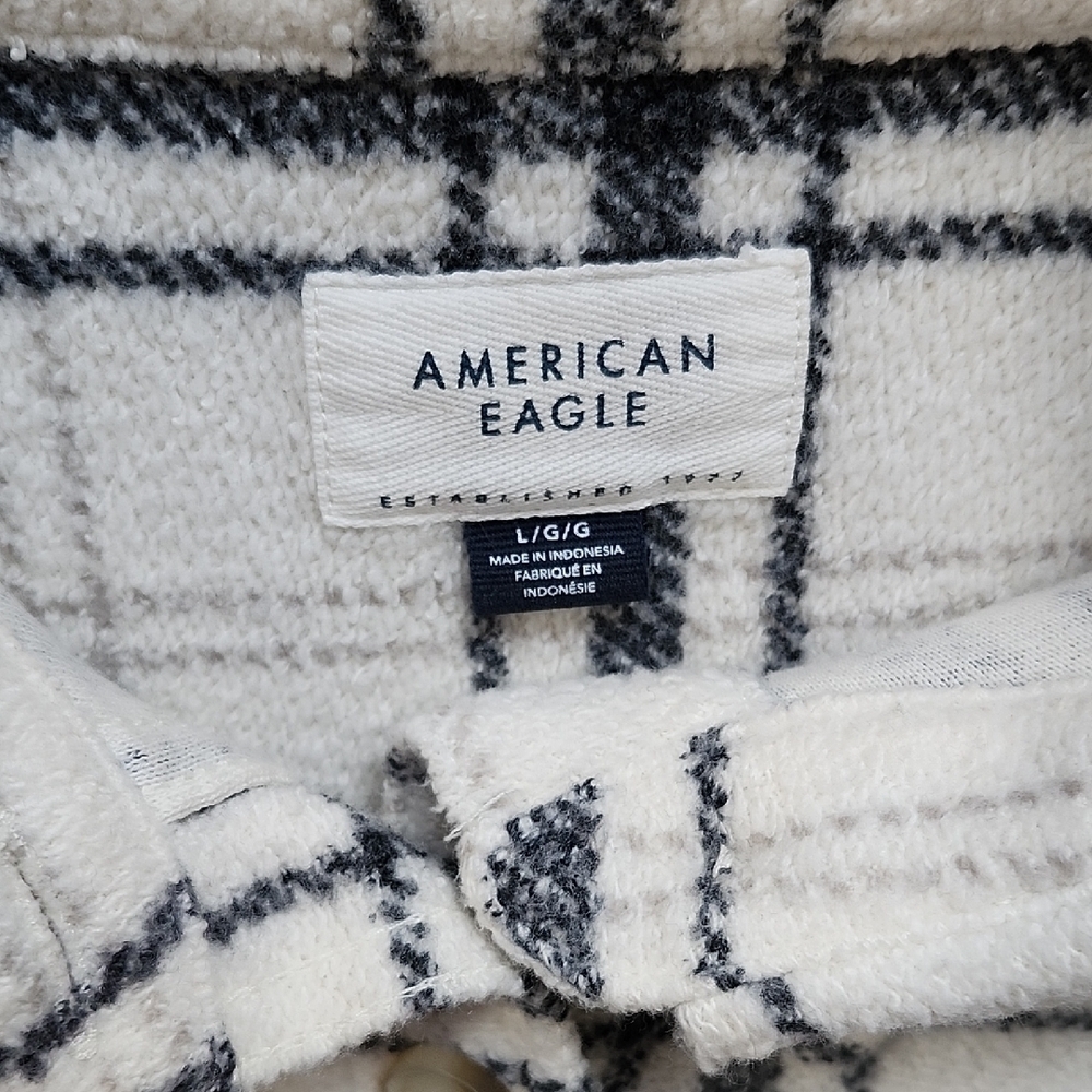 American Eagle Cream and Black Checkered Cotton Blend Shacket Women's Size Large - Picture 2 of 7